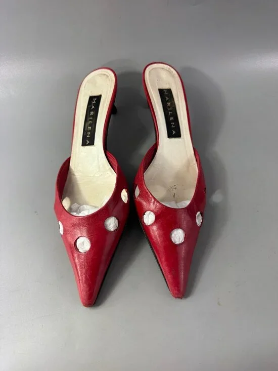 Marilena Red Leather Pointed-toe Kitty Heel Sandals, Size 37 - Picture 4 of 13